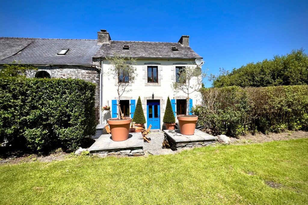 Holiday House Brittany Self Catering accommodation France location vacances bretagne location saisonniere bretagne