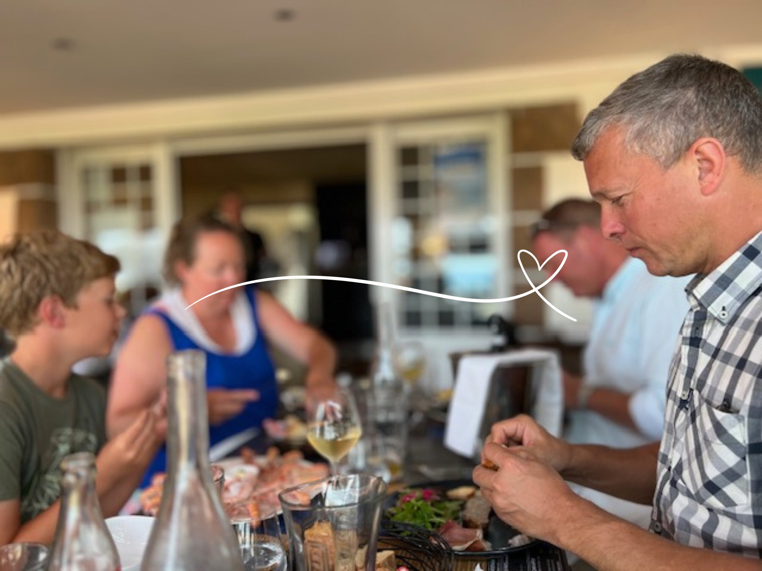 Restaurants-Bars-and-Creperies-in-Northern-Finistere-near-to-Gites-de-Kergudon-holiday-cottages-1