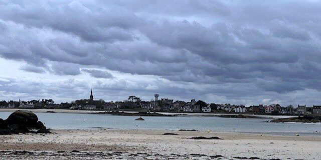 Brignogan Plages looking inland