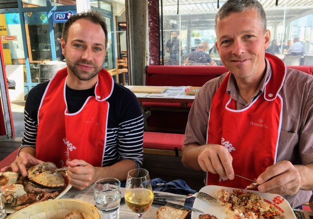 Crab Marteau Seafood Restaurant in Brest Finistere near to Gites de Kergudon Brittany