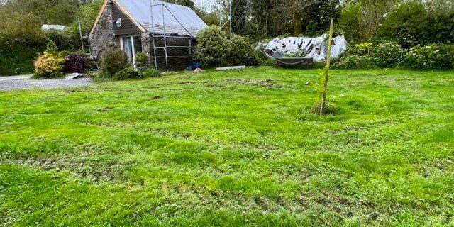 Stable roof being re-slated