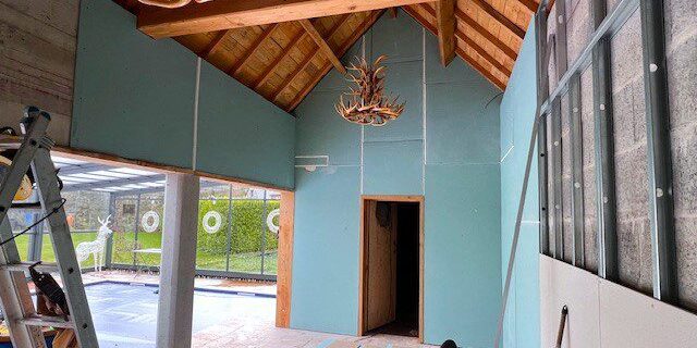 Pool house plasterboard
